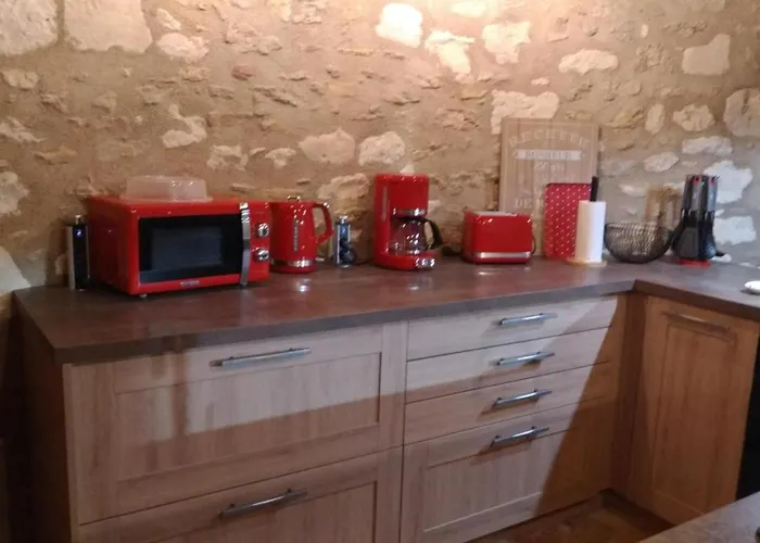 La Tour Du Logis Vakantiehuis Cheneche