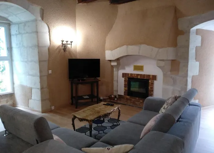 Vakantiehuis La Tour Du Logis Cheneche