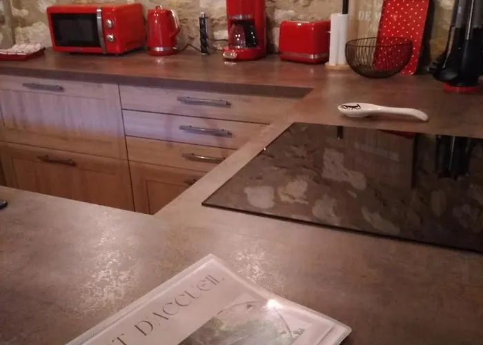 Vakantiehuis La Tour Du Logis *